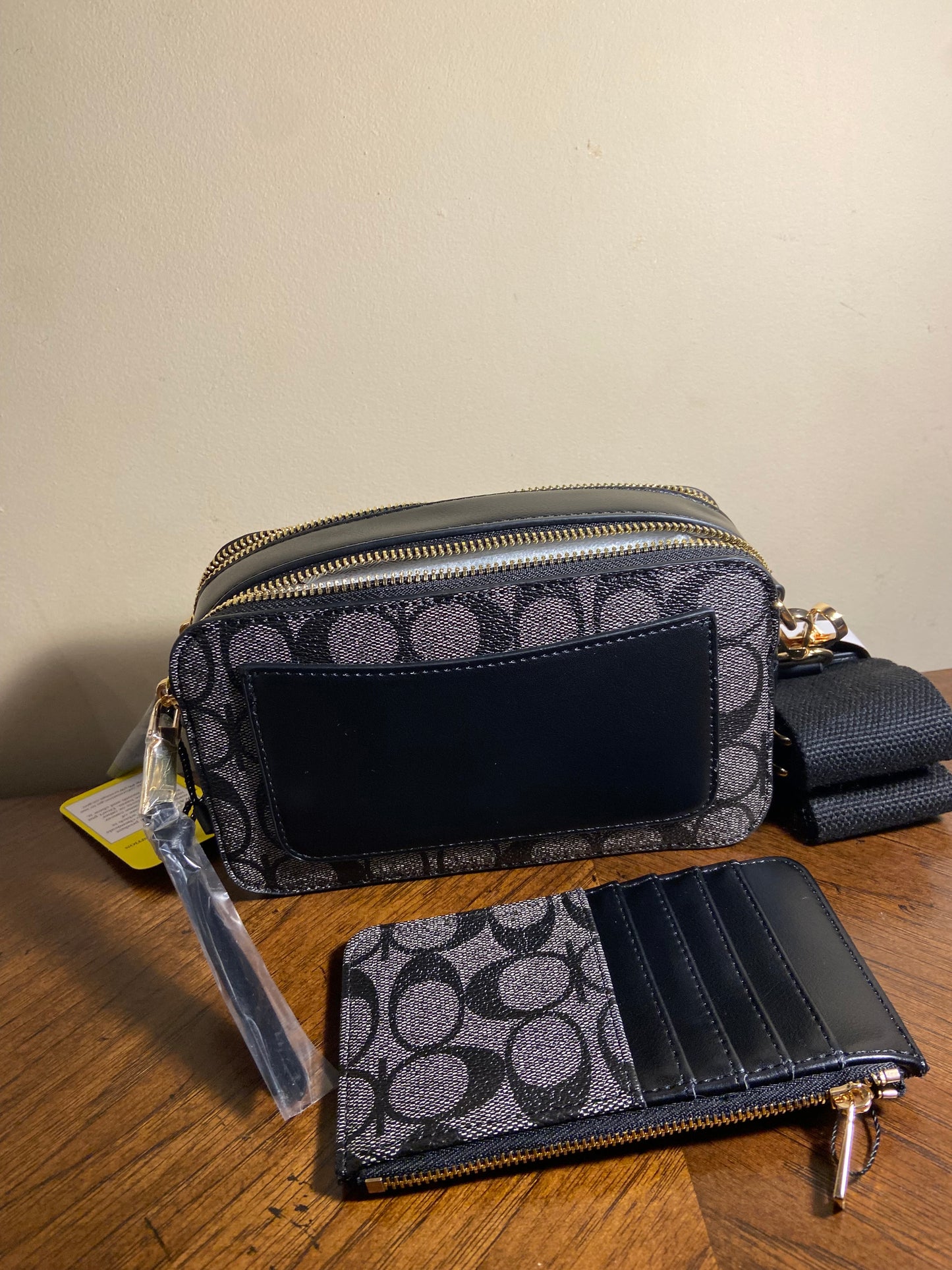 2 IN 1 Crossbody W/Small pouch